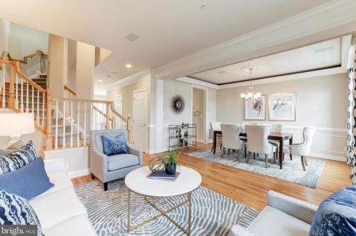 12158 Chancery Sta Cir, Herndon VA 20190-5803 exterior