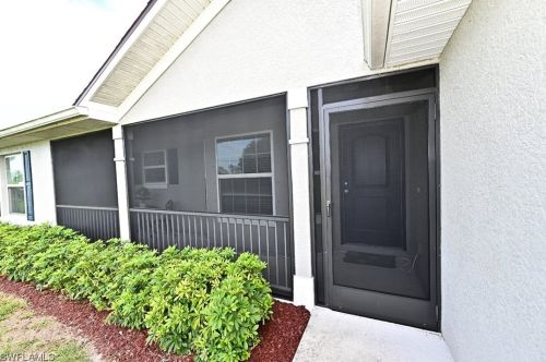 1505 33rd Ter, Cape Coral, FL 33904-4278