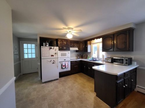 89 Thomas Leighton Blvd, Cumberland, RI 02864-2234