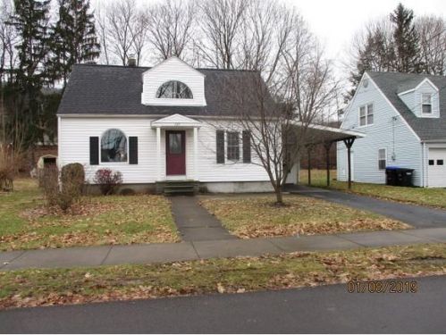 129 Adams Dr, Binghamton, NY 13905-1527