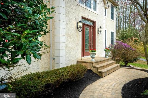 1350 Skelp Level Rd, Downingtown PA  19335-4042 exterior