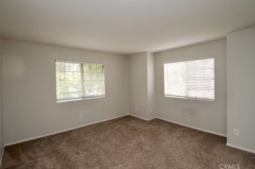 73 Woodleaf, Irvine CA  92614-7081 exterior