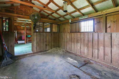 12760 Beebe Ct, Lovettsville VA  20180-2778 exterior