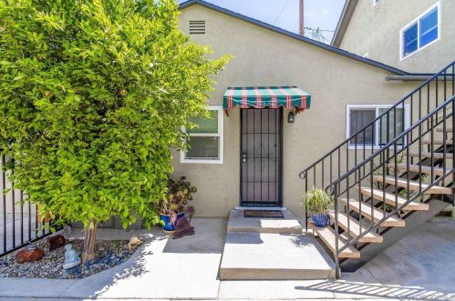 3616 10 St, Long Beach CA  90804-5050 exterior