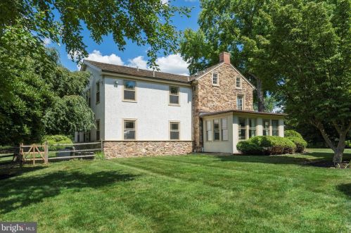 737 Hoover Rd, Blue Bell PA  19422-2015 exterior