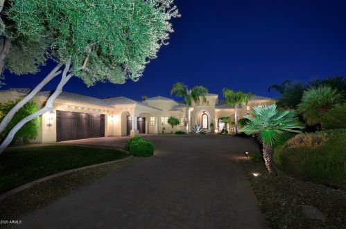 6651 Vista Bonita Dr, Glendale, AZ 85310-5740