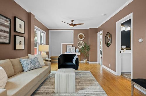 2218 Johnson St, Madison, WI 53704-4922