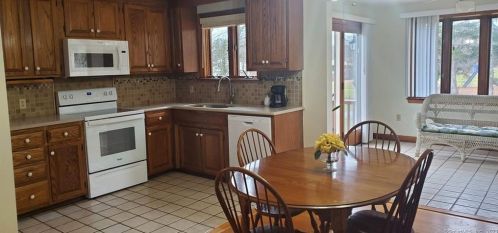 502 Lower Ln, Kensington CT  06037-3116 exterior