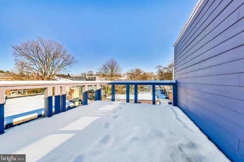 2119 1st St, Washington DC  20001-1004 exterior