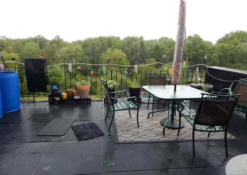 137 Concord Ln, Middletown, NY 10940-6633
