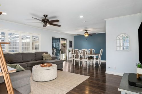 4318 Larwin Ave, Cypress CA  90630-4153 exterior