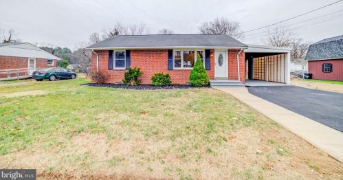 1911 Pollock St, Fredericksburg, VA 22405-3210