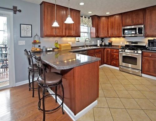 4027 Great Star Ct, Jeannette, PA 15644-4768