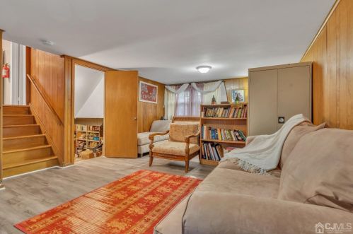 4 Plymouth Ln, East Brunswick NJ  08816-3321 exterior