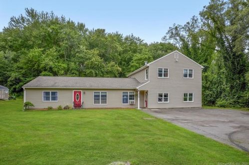 4809 Madison Ave, Bridgeport, CT 06611-1718