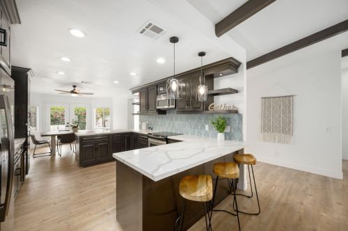 54404 Avenida Madero, La Quinta CA  92253-3620 exterior