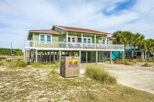 433 Gorrie Dr, Saint George Island FL  32328-3012 exterior
