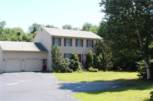 276 Borden Ave, Providence, RI 02919-7133