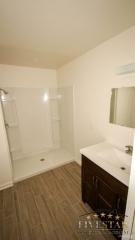 2300 Ming Ave, Bakersfield CA  93304-4562 exterior