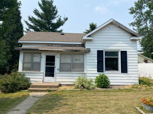 121 Elm St, Turtle Lake, WI 54889-4422