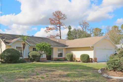 6154 Corning Rd, Cocoa, FL 32927-8861