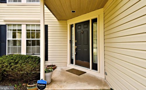 901 Shetland Ct, Chadds Ford, PA 19317-9295