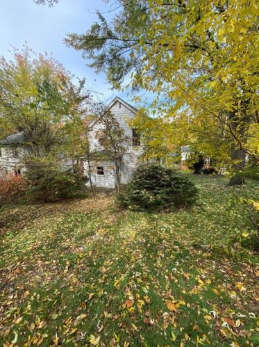 419 Maytide St, Pittsburgh PA  15227-1847 exterior