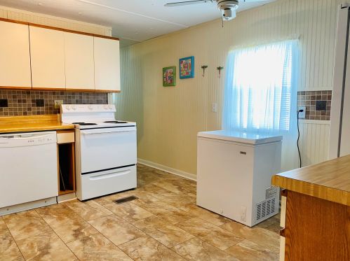 4104 Sandpine Cir, Boynton Beach FL  33436-2660 exterior