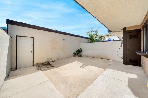 9932 Hidden Way, Garden Grove CA  92841-5281 exterior