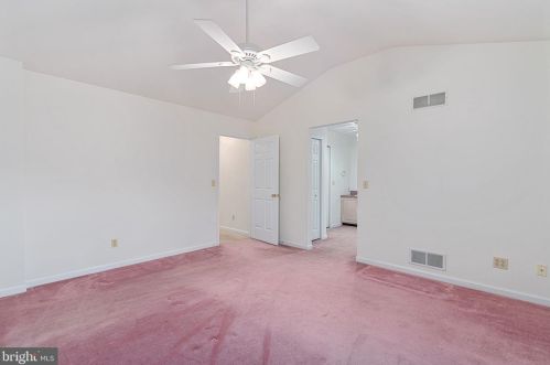 7772 Cross Creek Cir, Breinigsville PA  18031-1317 exterior