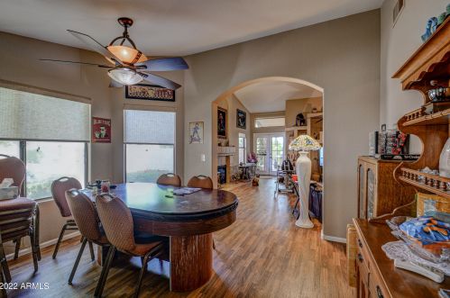 3822 Blackhawk Dr, Glendale AZ 85308-9487 exterior