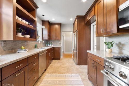 4317 Greenbrier Rd, Long Beach, CA 90808-1418