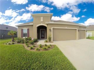 2548 Isabela Ter, Kissimmee FL  34743-5816 exterior