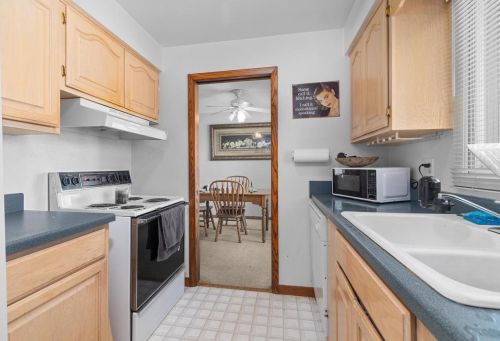 1567 Maloa St, Menasha WI  54952-1219 exterior