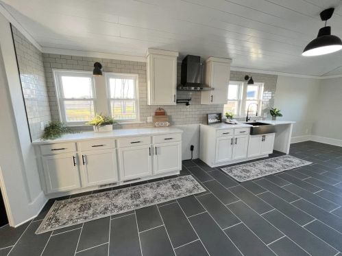 7181 Granville Rd, Mount Vernon OH  43050-9413 exterior