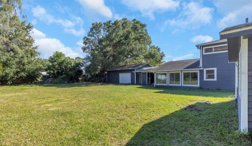 602 1st Ave, Ruskin FL  33570-4002 exterior