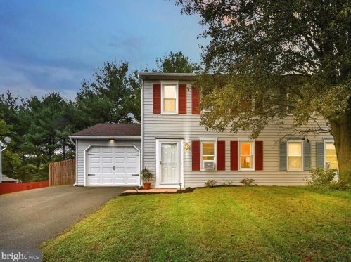 28 Pickford Dr, Lancaster, PA 17603-9315