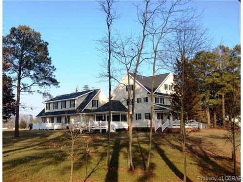 447 Queens Creek Rd, Hallieford, VA 23068-1012