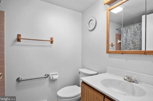 13 Belmont Sta, Southampton PA 18966-3770 exterior