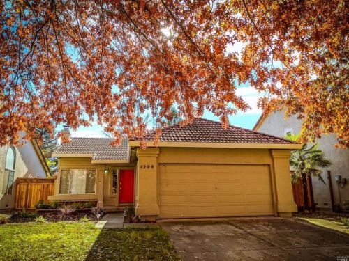208 La Quinta Dr, Windsor, CA 95492-9100