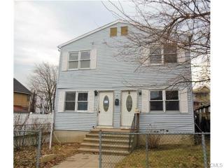 9 Woodland Pl, Stamford, CT 06902-6920