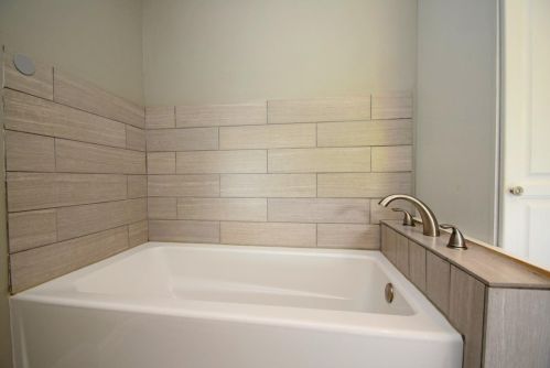 1297 Surrender Ct, Amelia OH  45102-1640 exterior