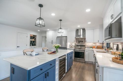 96 Macgregor Dr, Mahopac, NY 10541-2779