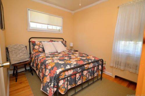 181 French St, Bristol CT  06010-5554 exterior