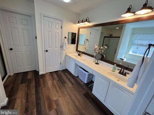 230 Pebble Vly Dr, Dover DE 19904-9469 exterior