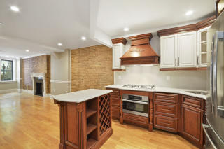 320 140th St, New York, NY 10030-1407