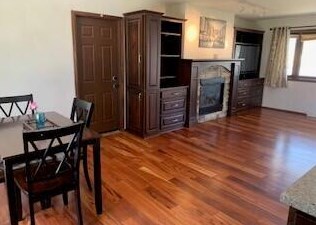 1310 Glen Ct, West Bend WI  53090-1718 exterior