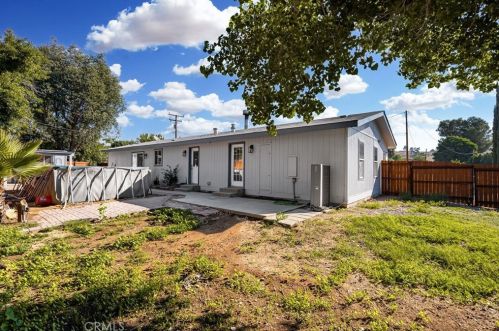 28185 Lindell Rd, Lake Elsinore CA  92532-7348 exterior