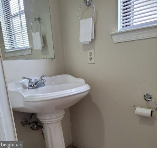 17 Brearly Dr, Erial NJ  08081-4456 exterior