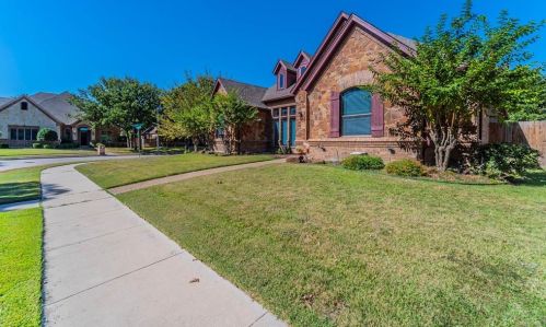 8501 Country Ridge Dr, Fort Worth, TX 76182-8947